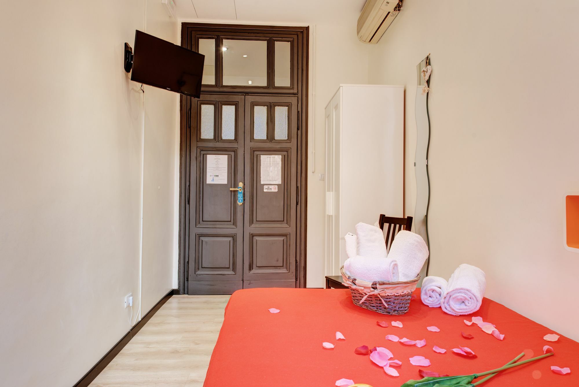 Ad Hoc Guest House Рим Экстерьер фото